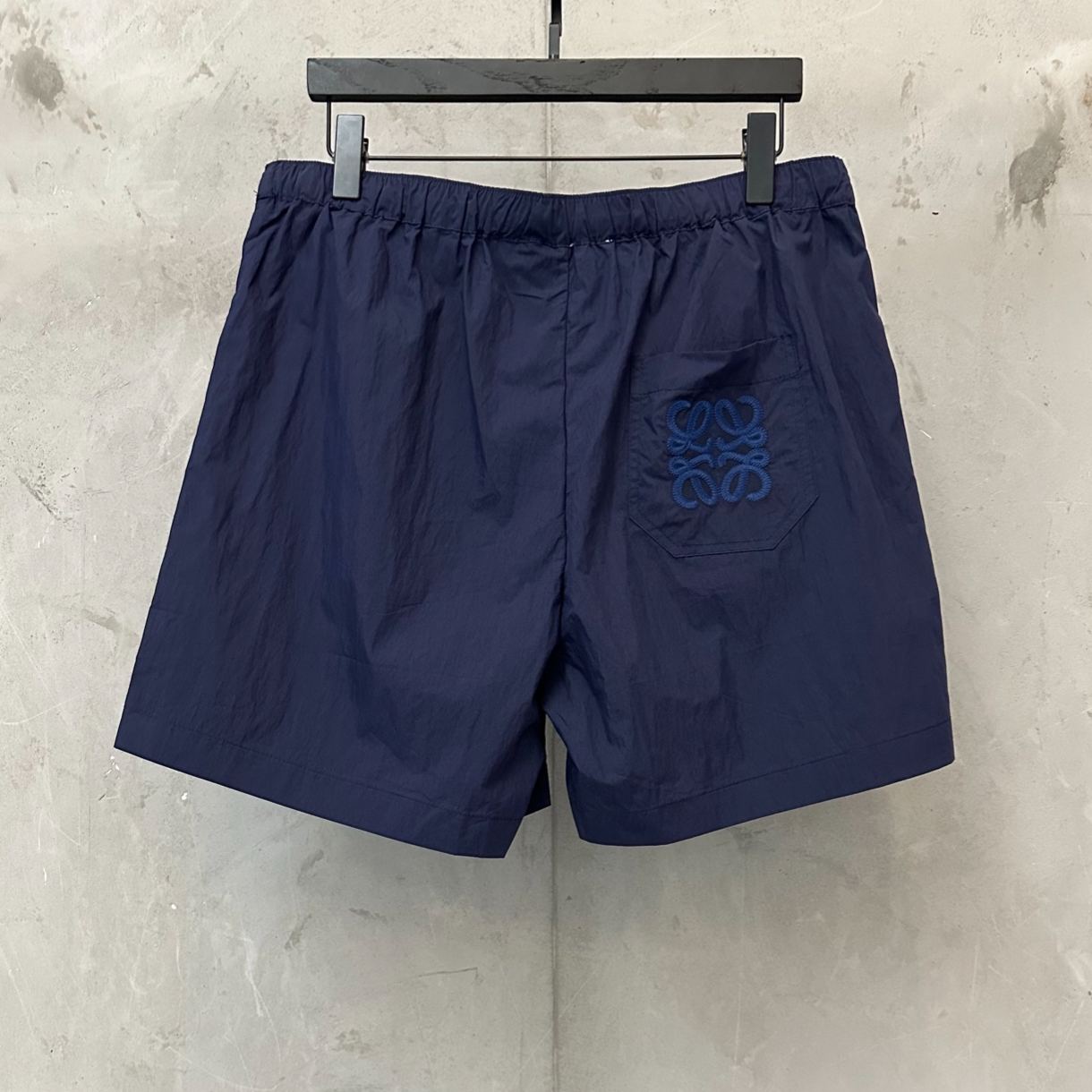 LOEWE Shorts in cotton blend（H616Y1AX32）