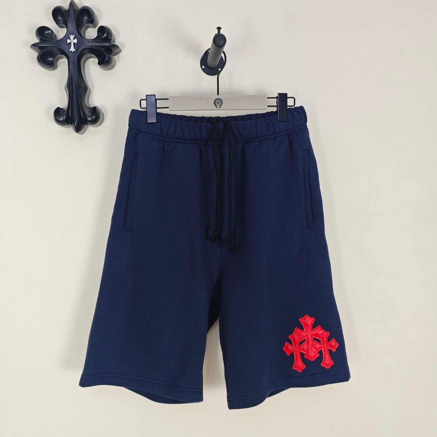 CHROME HEARTS Leather Cemetery Cross Shorts (CH-2026-7-13）