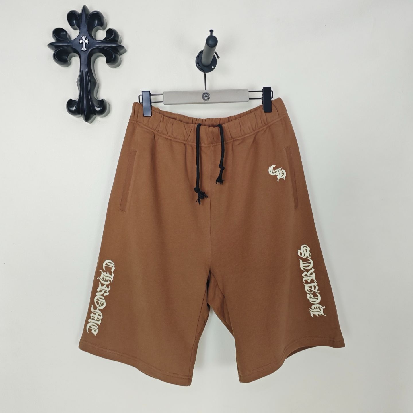 Chrome Hearts Embroidered Shorts (CH-2026-9996）