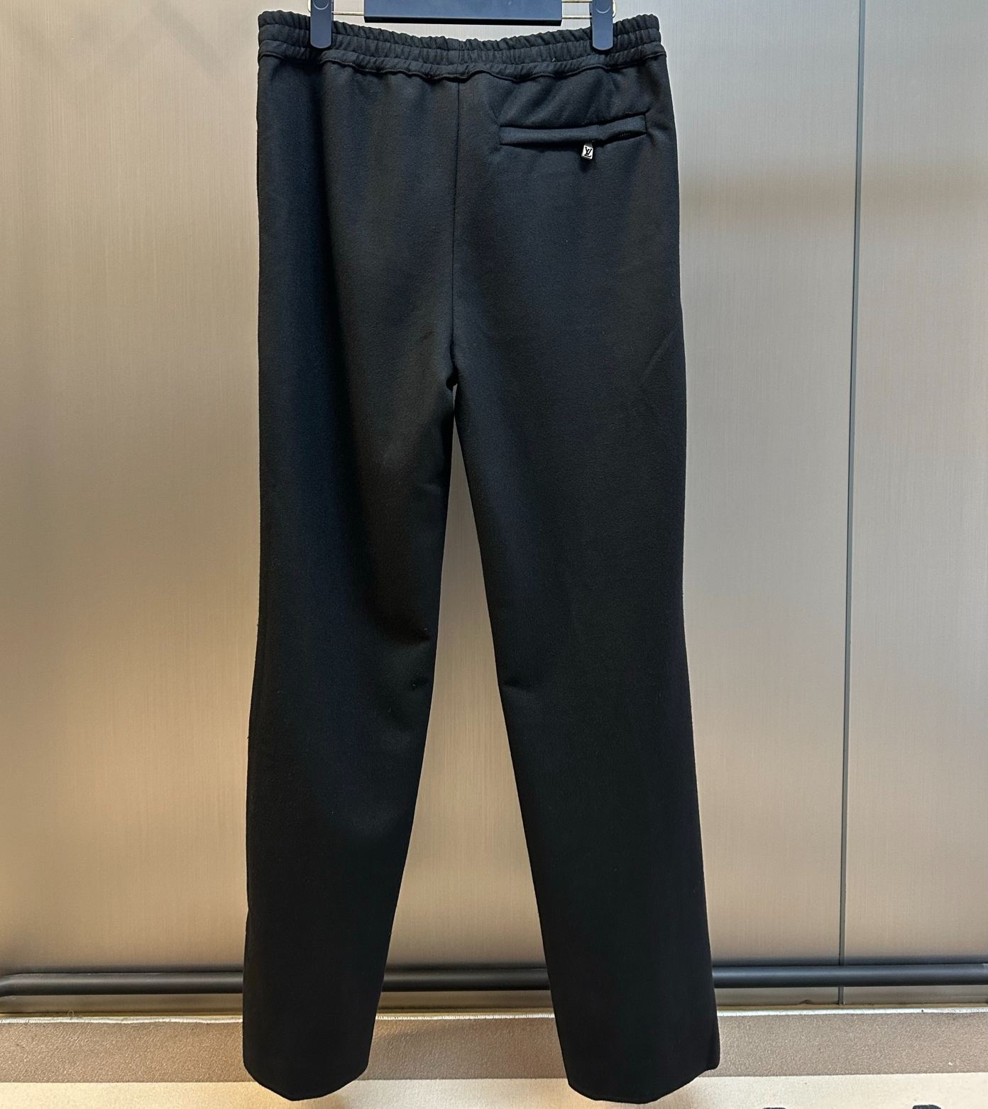 Louis Vuitton Tailored Functional Wool Jogging Pants（1AJRB3）
