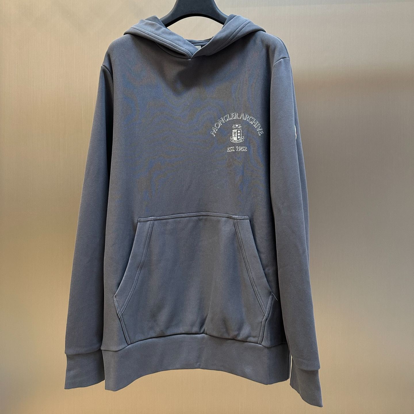 Moncler kangaroo-pocket hoodie（L10918G0001289BAZ）