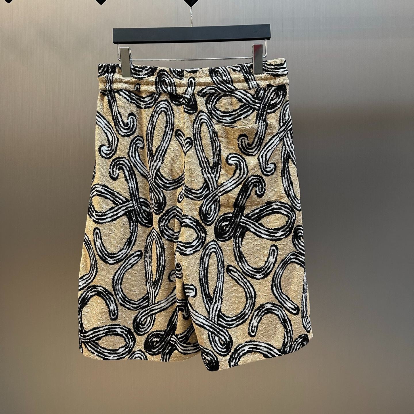 LOEWE Anagram-pattern Drawstring Shorts（H616Y1KX14）