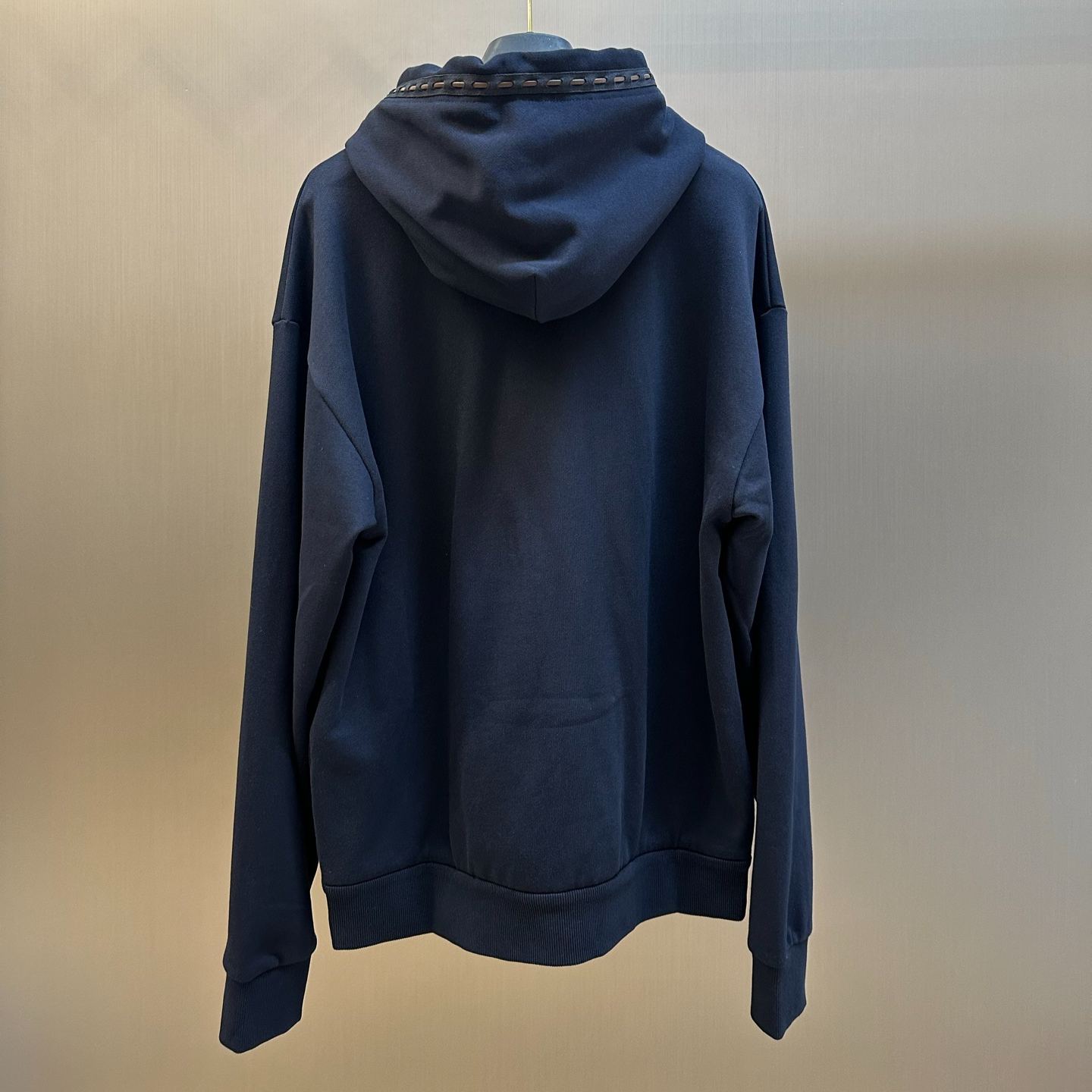 FENDI Stitched-detail hoodie(FY1360AUPB）