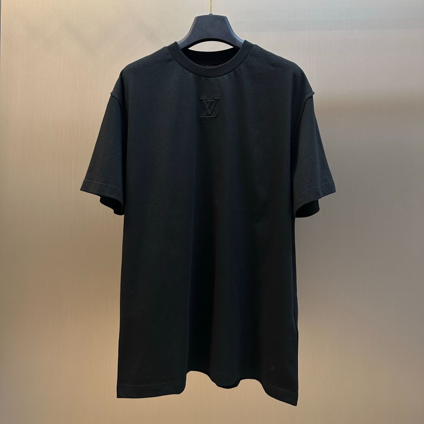 Louis Vuitton Embossed Logo T-Shirt（1AKLKQ）