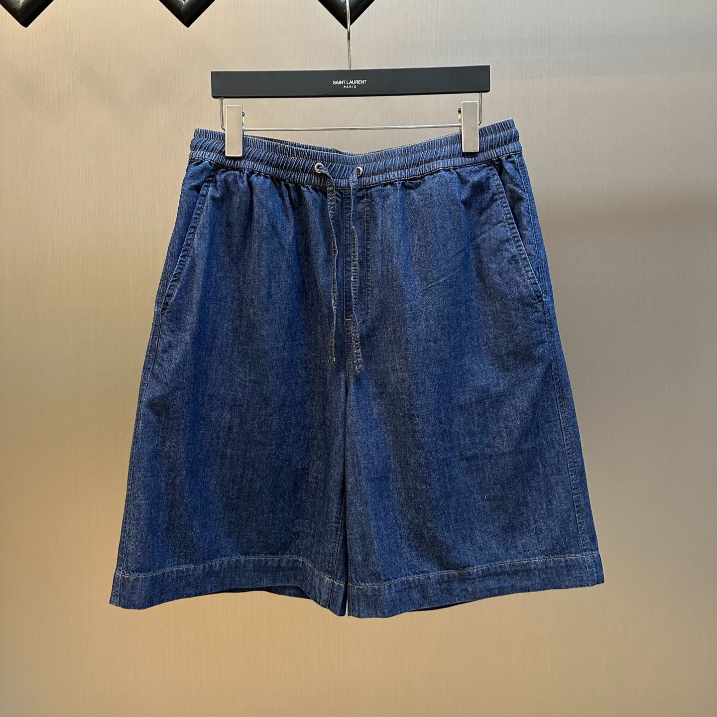 LOEWE Elastic Waistband Shorts（H526Y1GX02-8798）