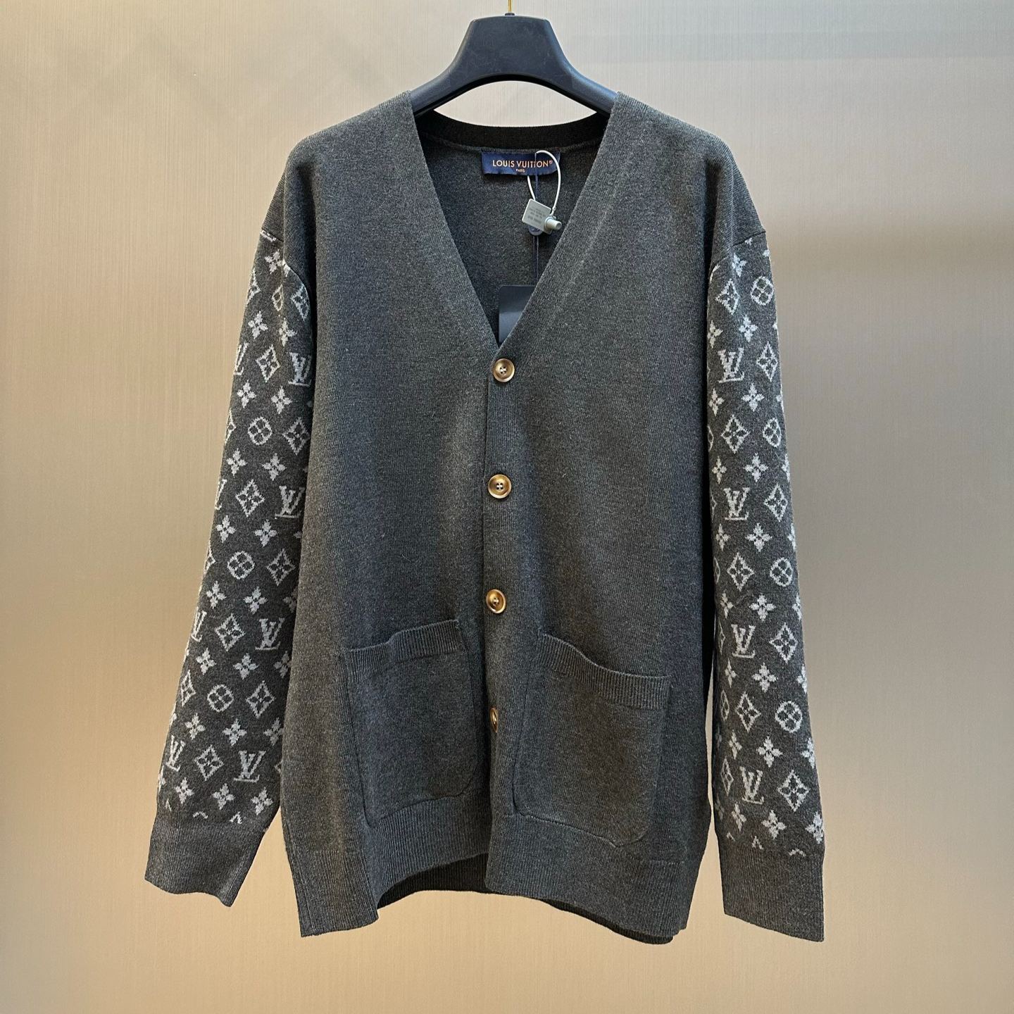Louis Vuitton Monogram Mix Cashmere Cardigan（1AATLY）