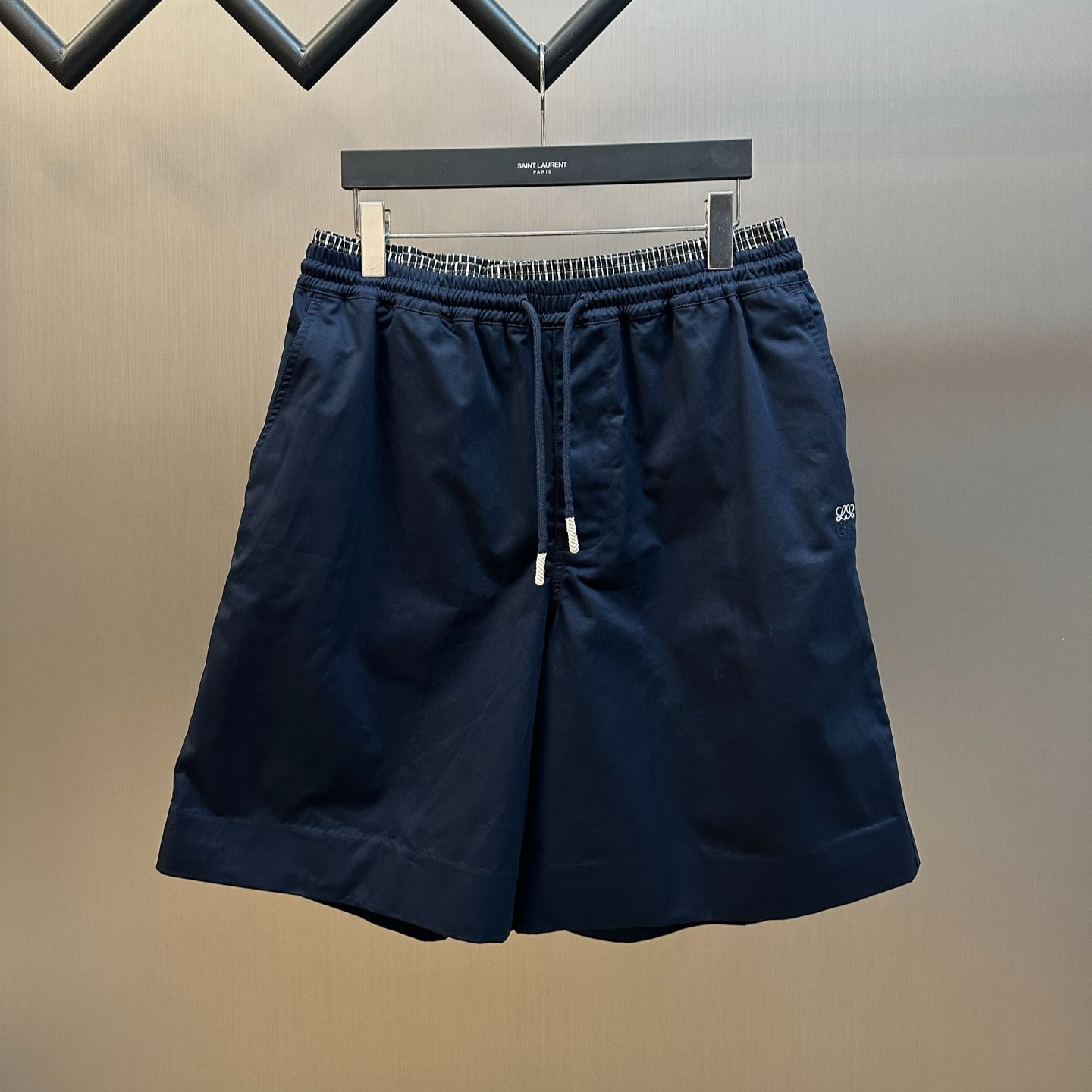 LOEWE Drawstring shorts in cotton（H526Y1AW54）