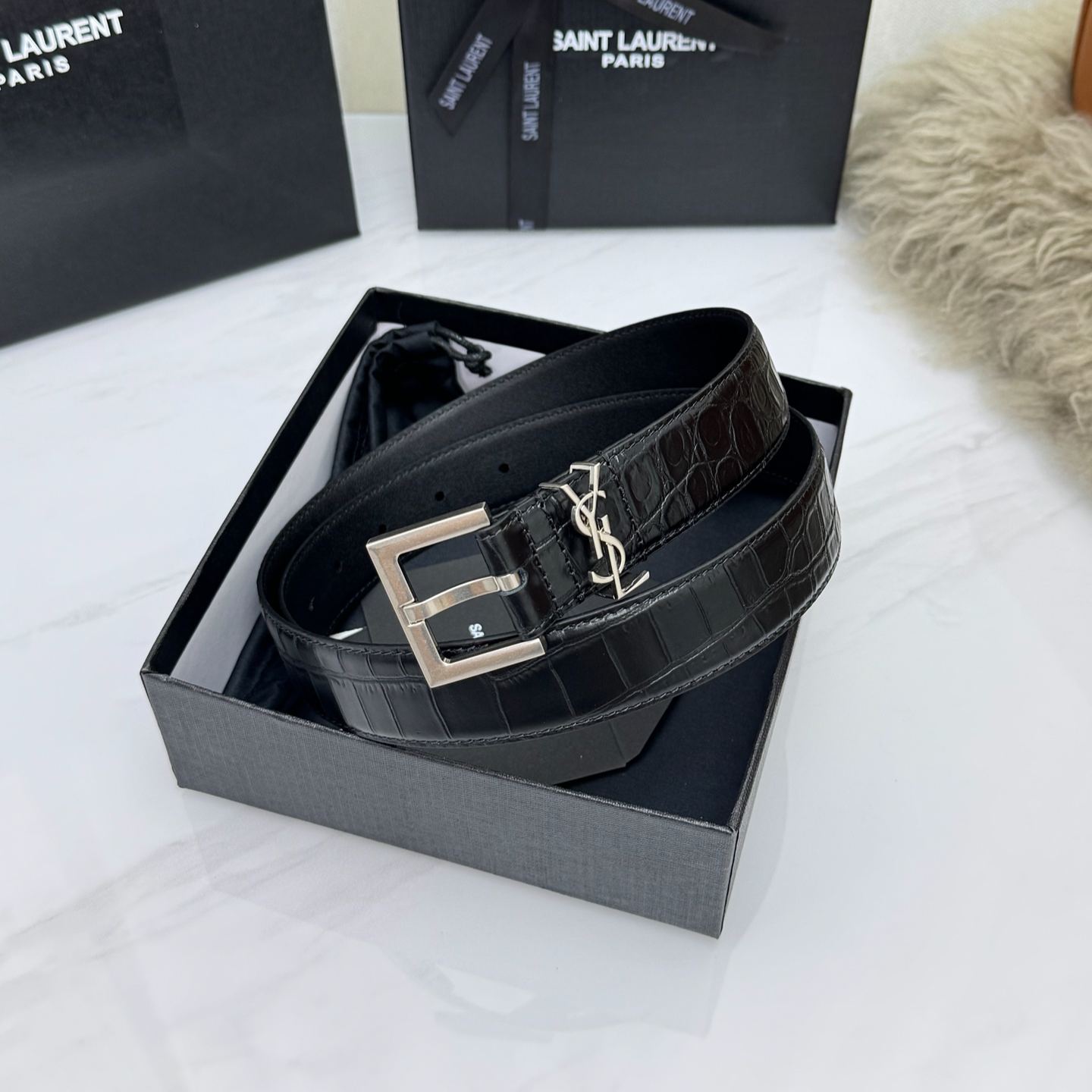 Saint Laurent YSL Cintura "Black"（634440DZE0E1000）