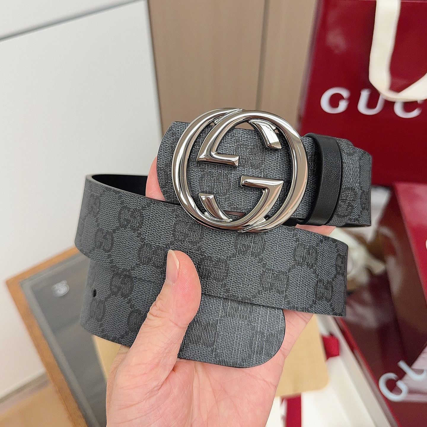 Gucci Interlocking G buckle reversible belt（876356 AAGRL 1000）