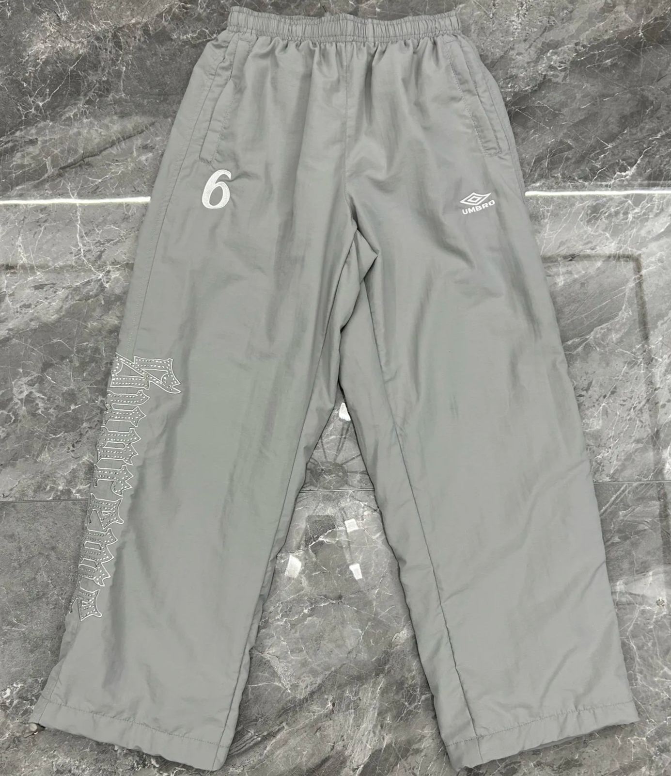 Supreme x Umbro Rhinestone Track Pant "Black"（SUP-SS26-332）