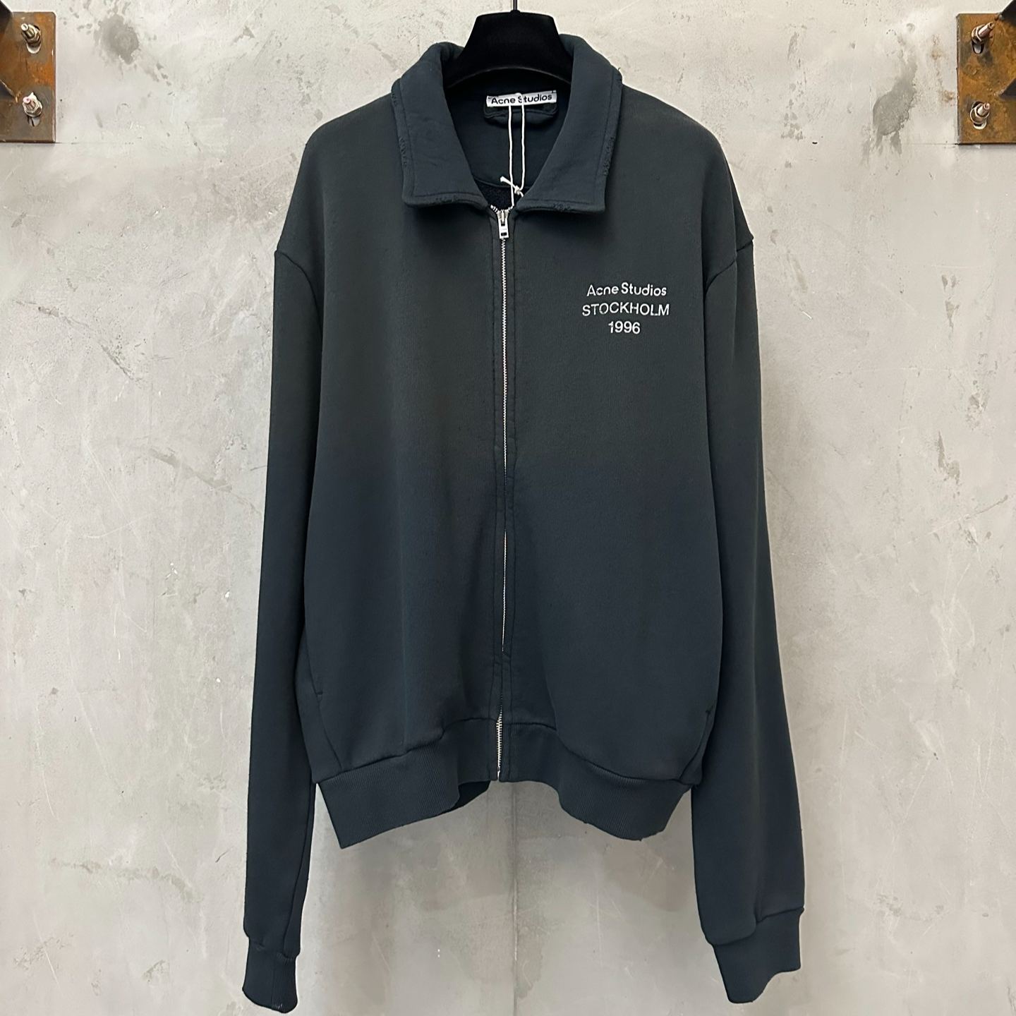 Acne Studios Cardigan with collar Faded black (FA-UX-SWEA000200）