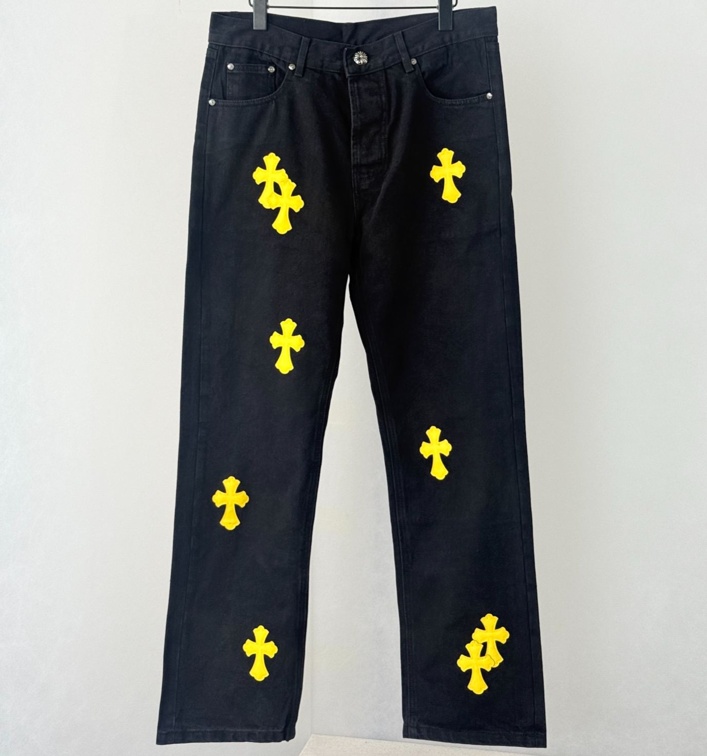 Chrome Hearts Leather Cross Patch Jeans（CH2026892）