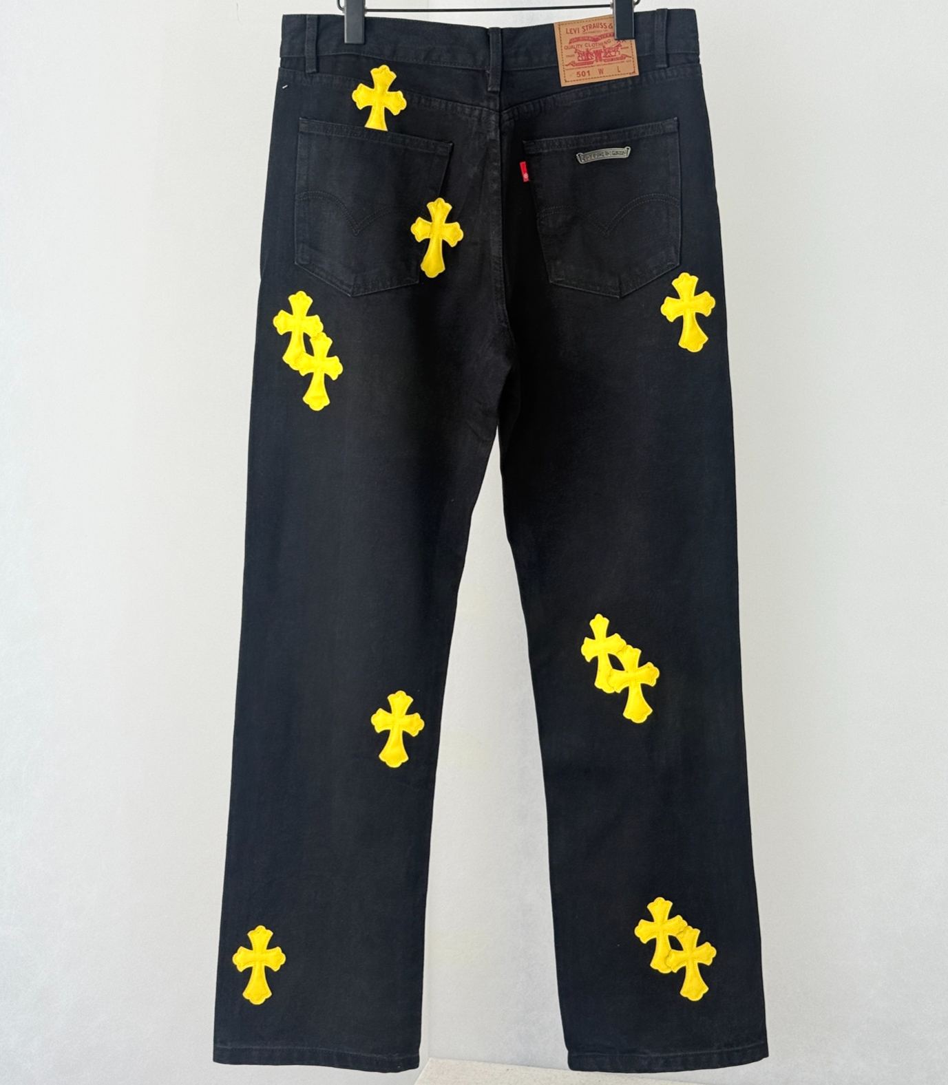 Chrome Hearts Leather Cross Patch Jeans（CH2026892）