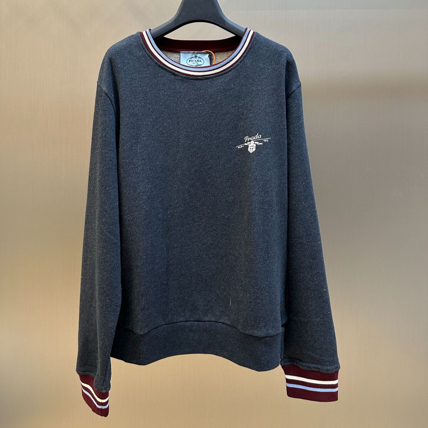 PRADA Logo-Embroidered Crewneck Cotton-Fleece Sweatshirt   (134728-19IC-F01EC-S-OOO）