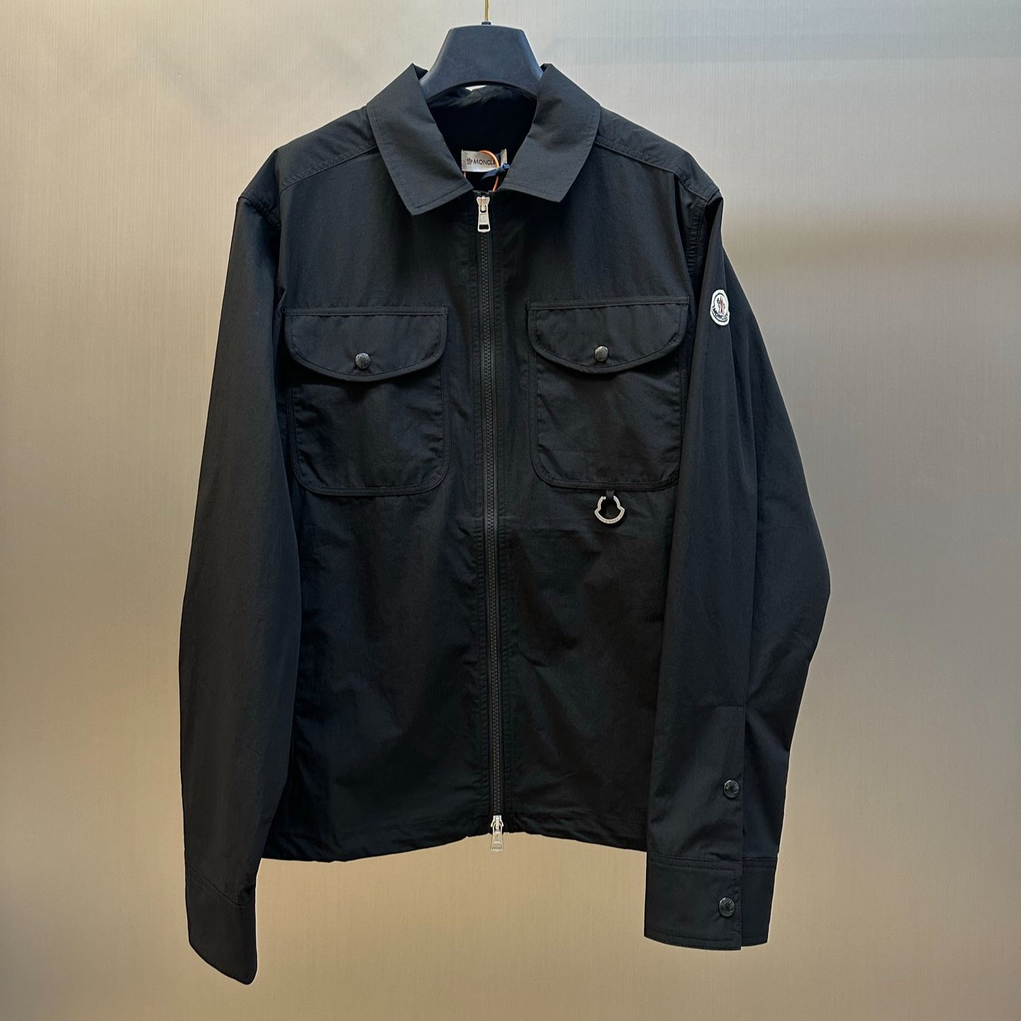 MONCLER Cotton Poplin Long Sleeve Zip-Up Shirt Jacket（L10912F00027599C3224）