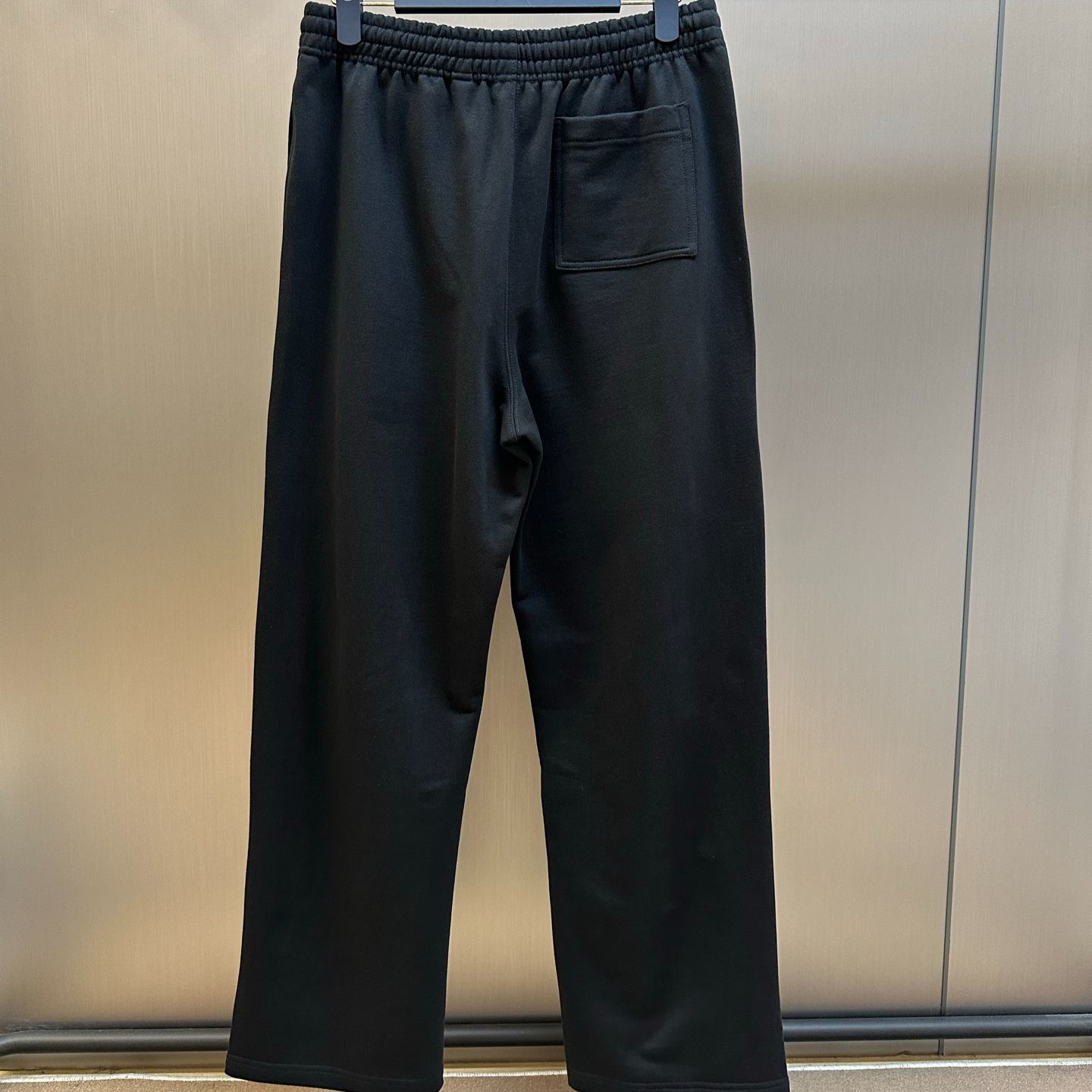 Burberry Check and Knight-Emblem Cotton Sweatpants（81330221）