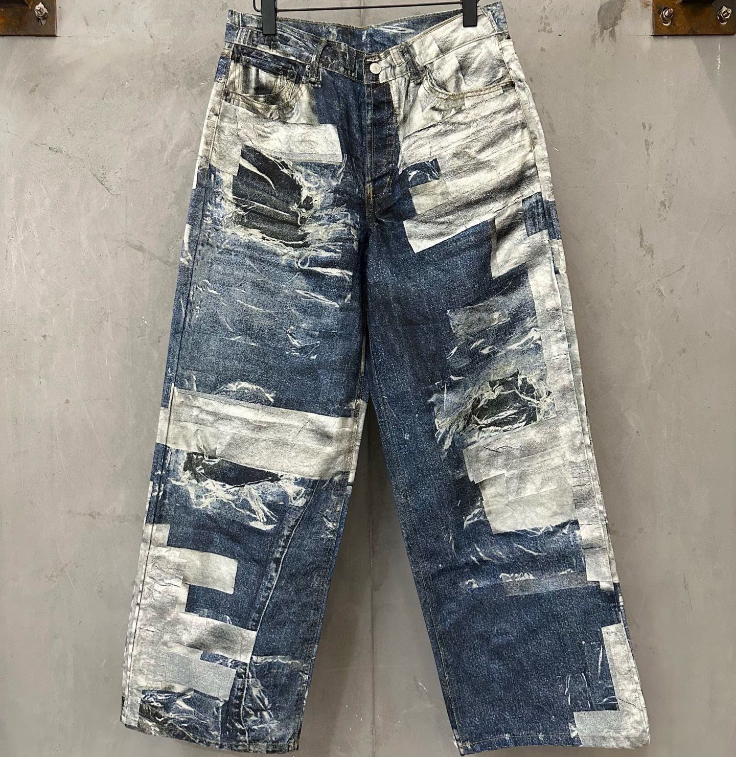 Acne Studios Regular Fit Jeans - 1979 "Mid Blue" (BK0754-AUZ）