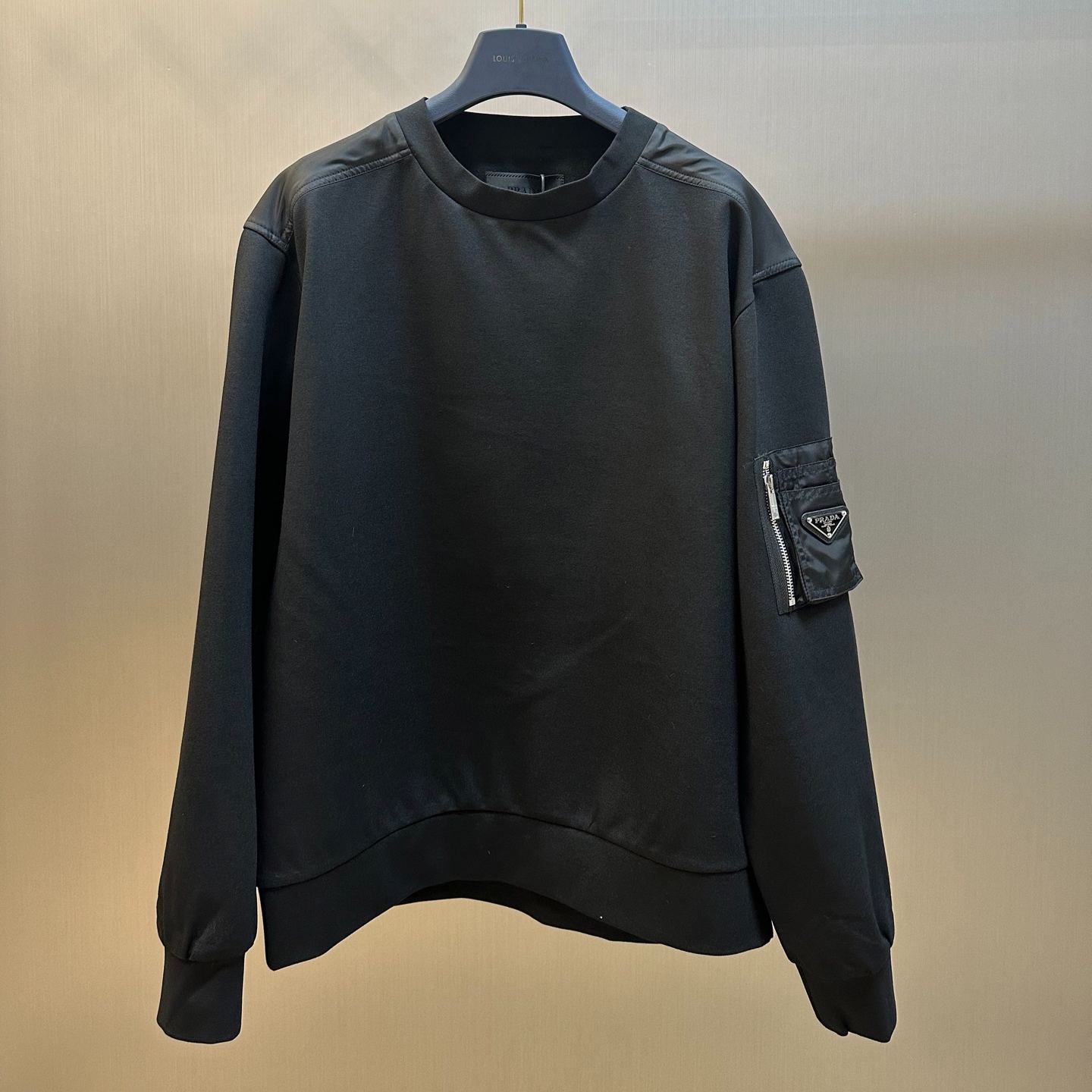 PRADA Cotton x Recycled Nylon Sweatshirt  (UJL03C_11JE_F0806_S_OOO）