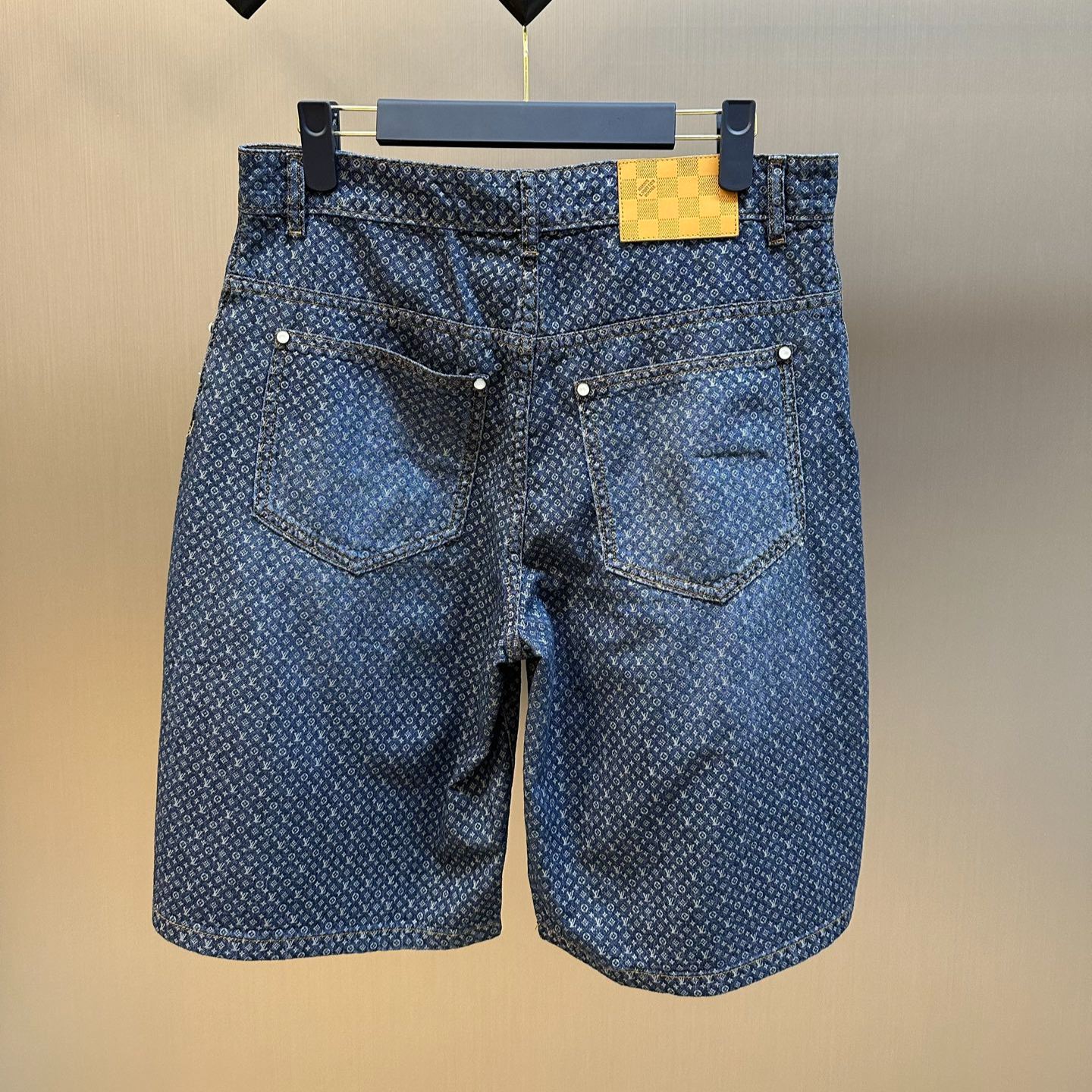 Louis Vuitton Reflective Nanogram Chambray Shorts（1AKOPF）