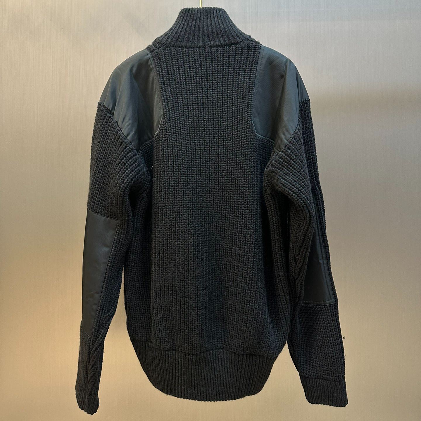 PRADA zip-up ribbed knit cardigan (UMG335-145N-F0002-S-OOO）