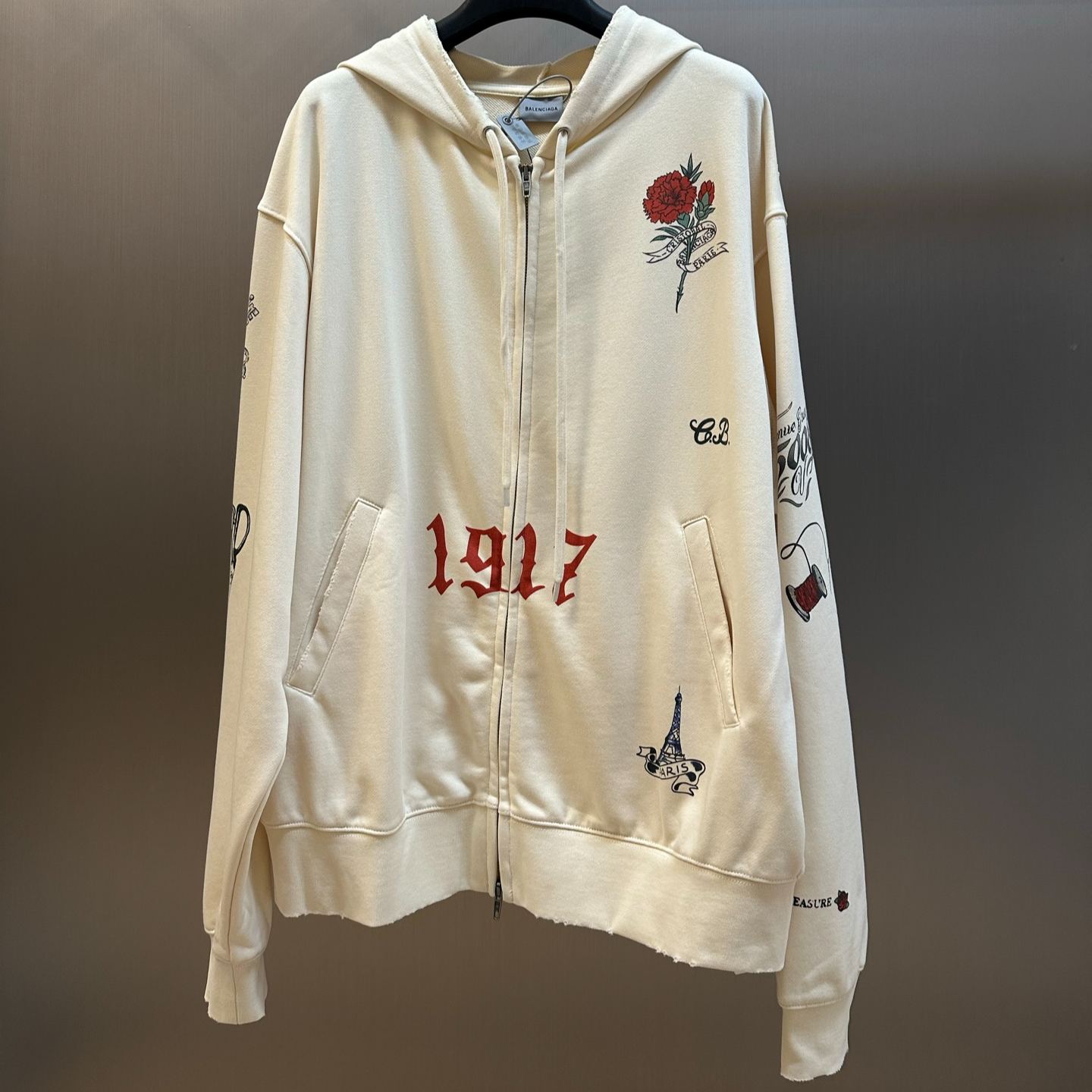 Balenciaga Tattoo Cream Oversized Zip-Up Hoodie (850338TUVJ39020）