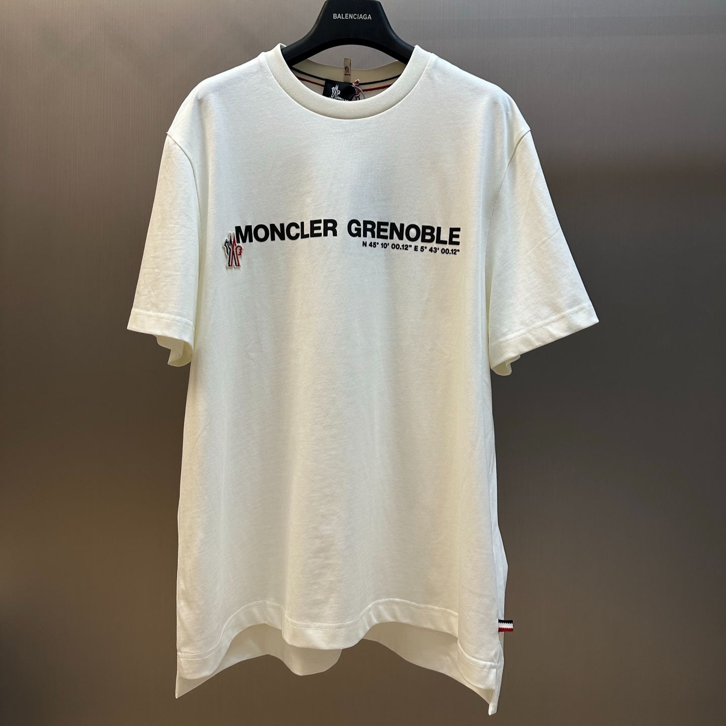 Moncler Grenoble graphic-print crew-neck T-shirt（ L20978C0000389AW1）