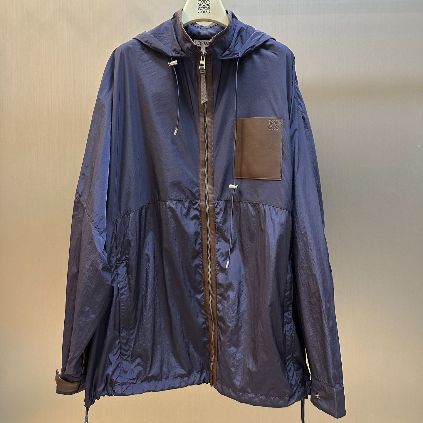 Loewe Hooded Jacket (Technical Shell) (H616Y02X22）
