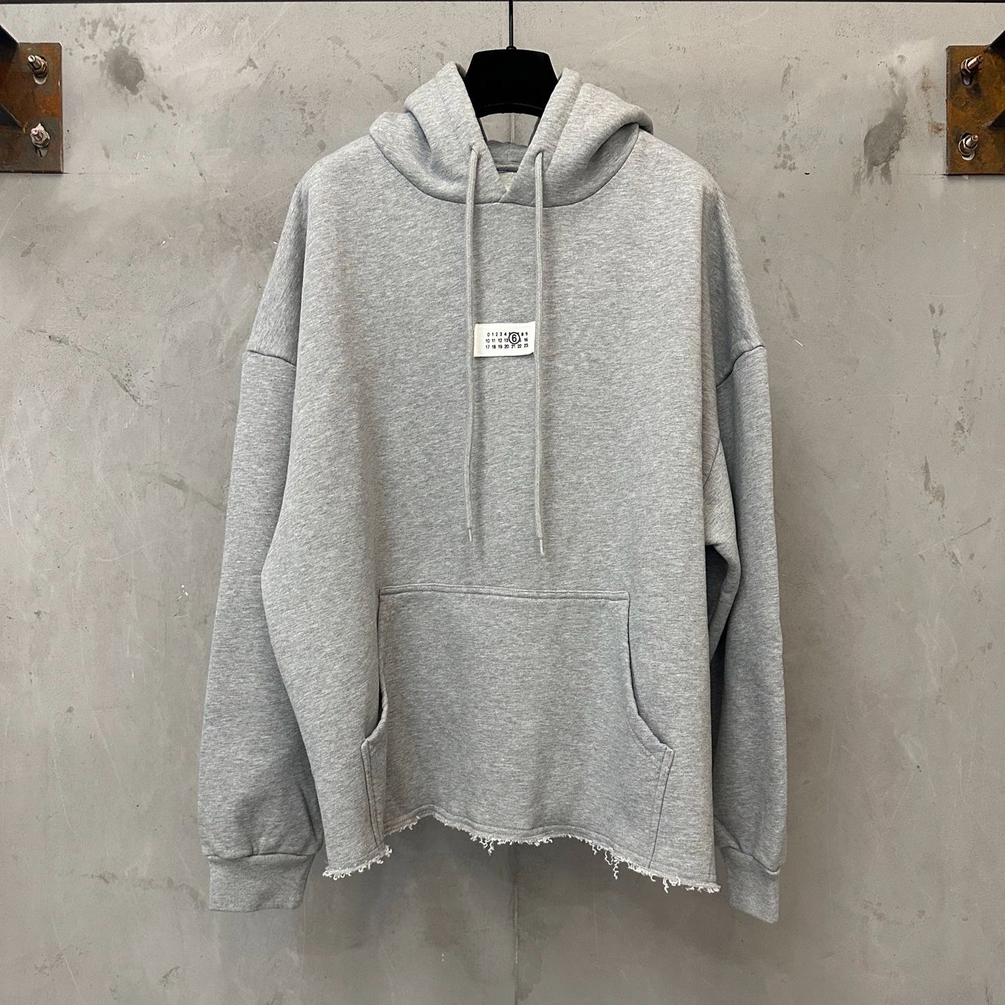 MM6 Maison Margiela Women's Hoodie (S52GU0235M25025853M）