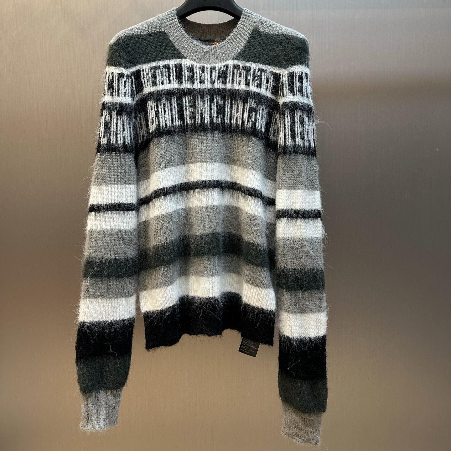 Balenciaga Striped Crew-Neck Sweater（A0093IT18121581）
