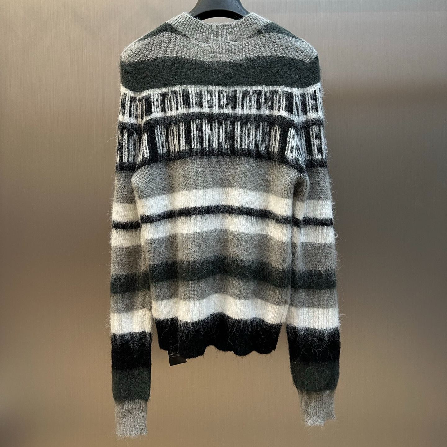 Balenciaga Striped Crew-Neck Sweater（A0093IT18121581）