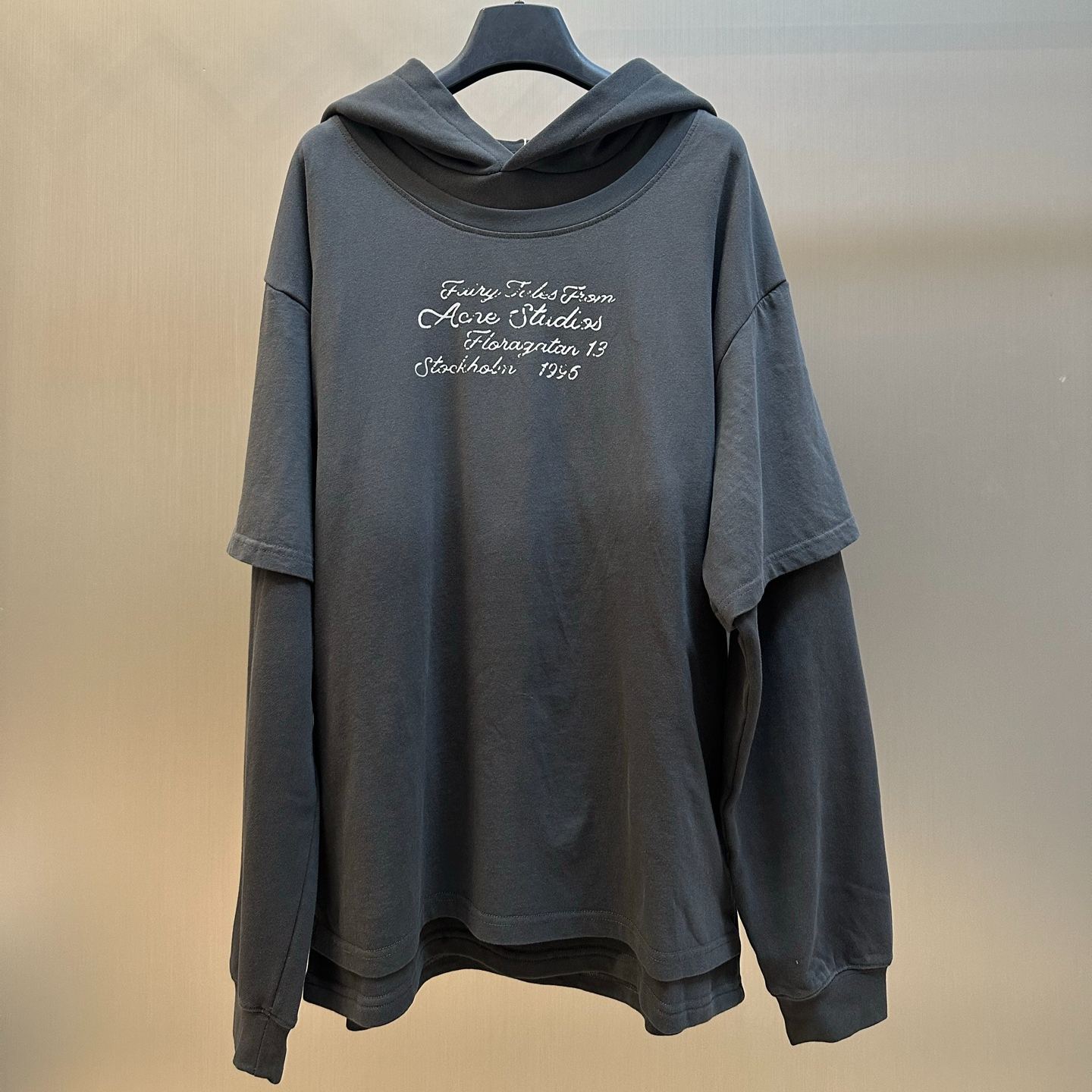 Acne Studios Hooded Logo T-Shirt  (AI0177-900）