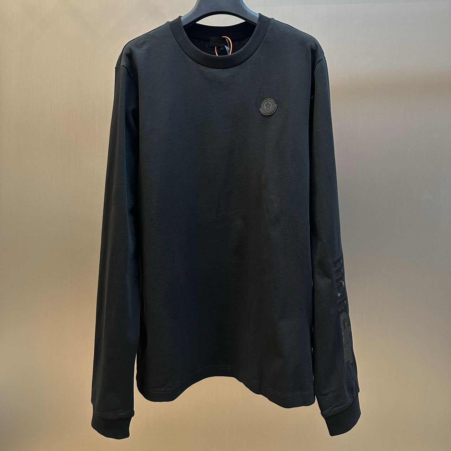 Moncler Men's Black Cotton Jersey Long-Sleeve T-Shirt（L20918D0000389AUG999）