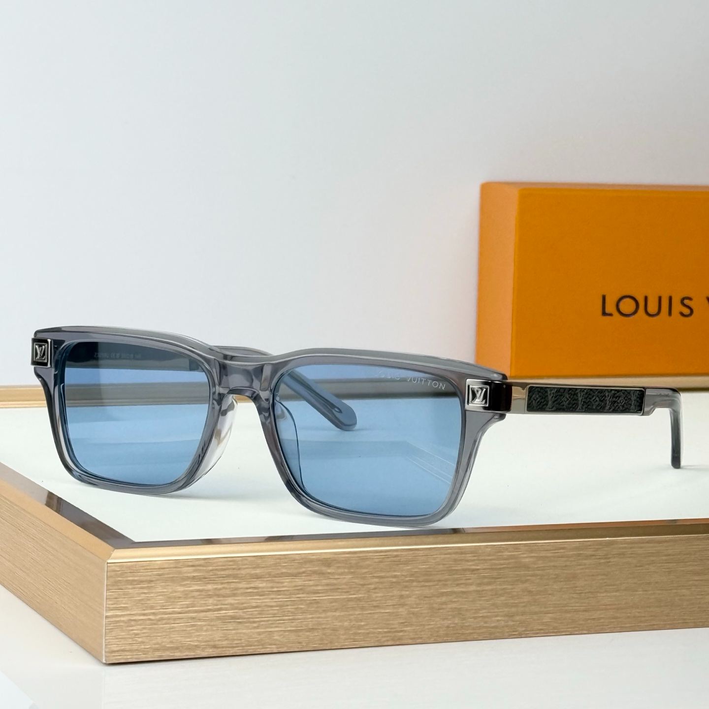 Louis Vuitton LV City Large Square Sunglasses（多色） (Z3259U)