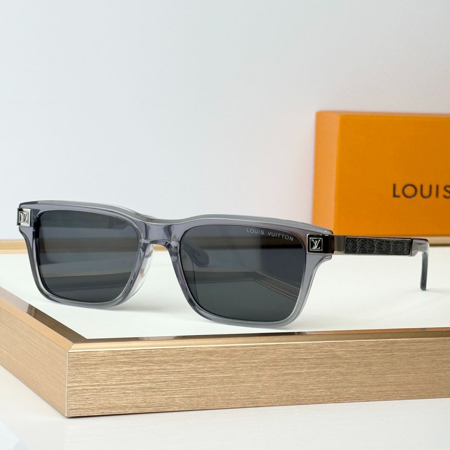 Louis Vuitton LV City Large Square Sunglasses（多色） (Z3259U)