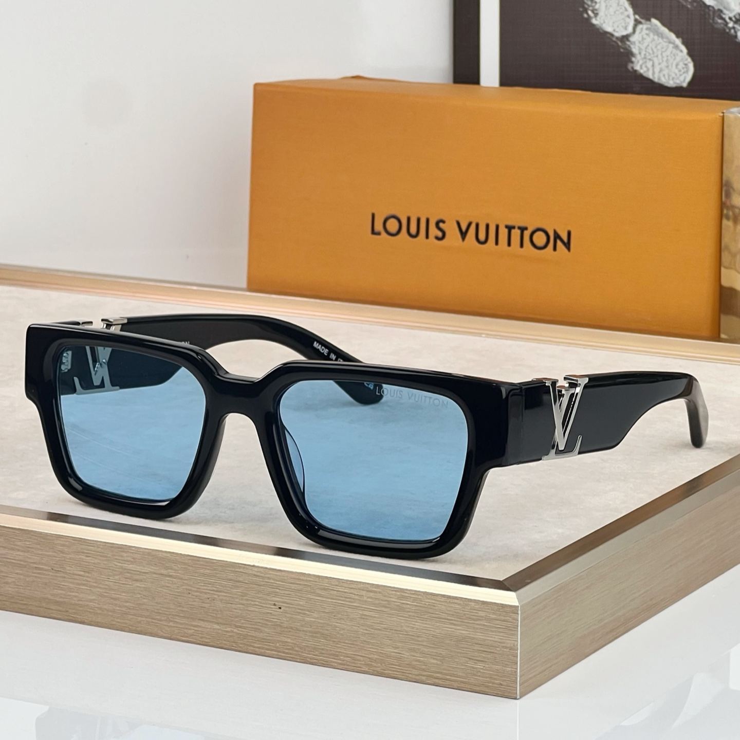 Louis Vuitton LV Sleek Square Sunglasses（多色） (Z2178E)