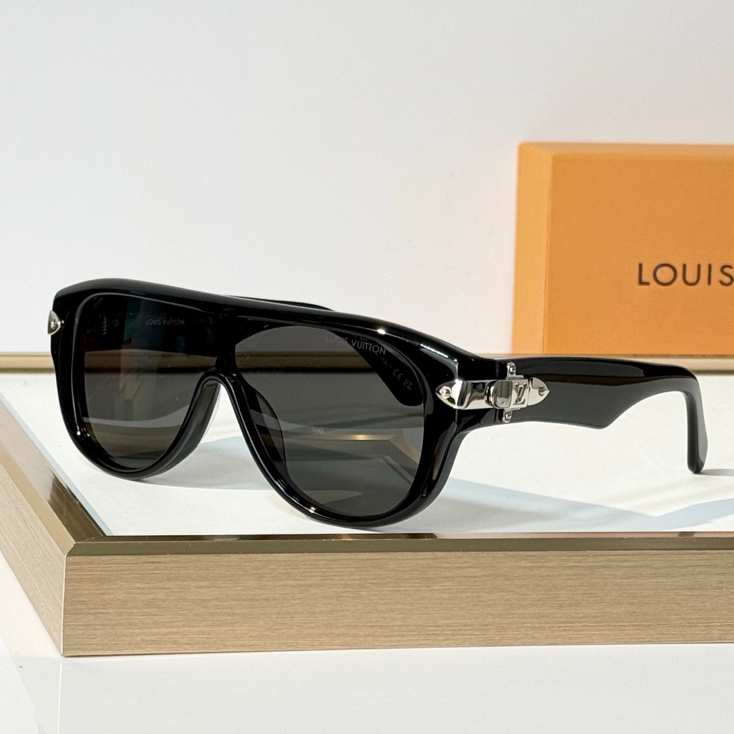 Louis Vuitton LV Lock Mask Sunglasses（多色） (Z3516U)