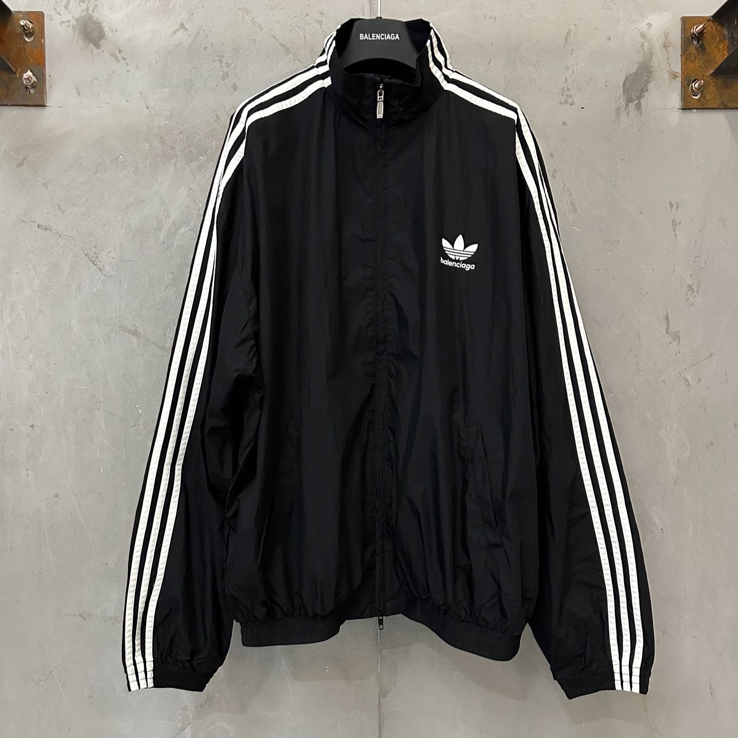 Balenciaga x Adidas Track Jacket（712280TMV158065）