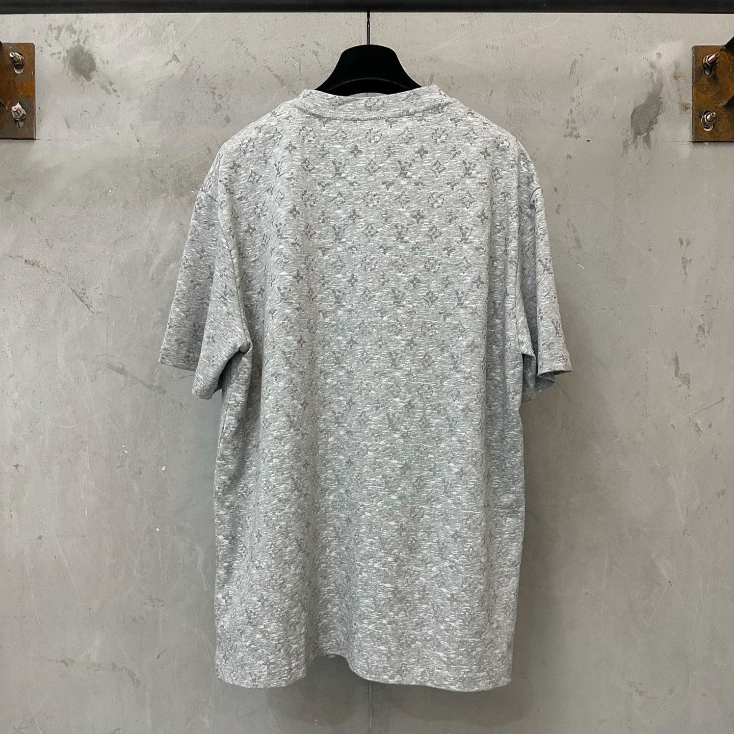 Louis Vuitton Monogram Reflective T-Shirt（1AKOCF）