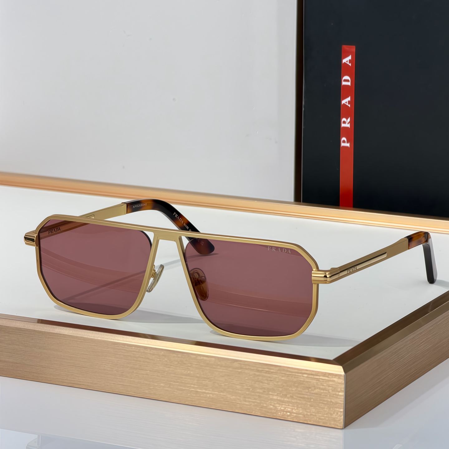 Prada Sunglasses with iconic metal plaque（多色） (SPRA53059E275FE40NC)