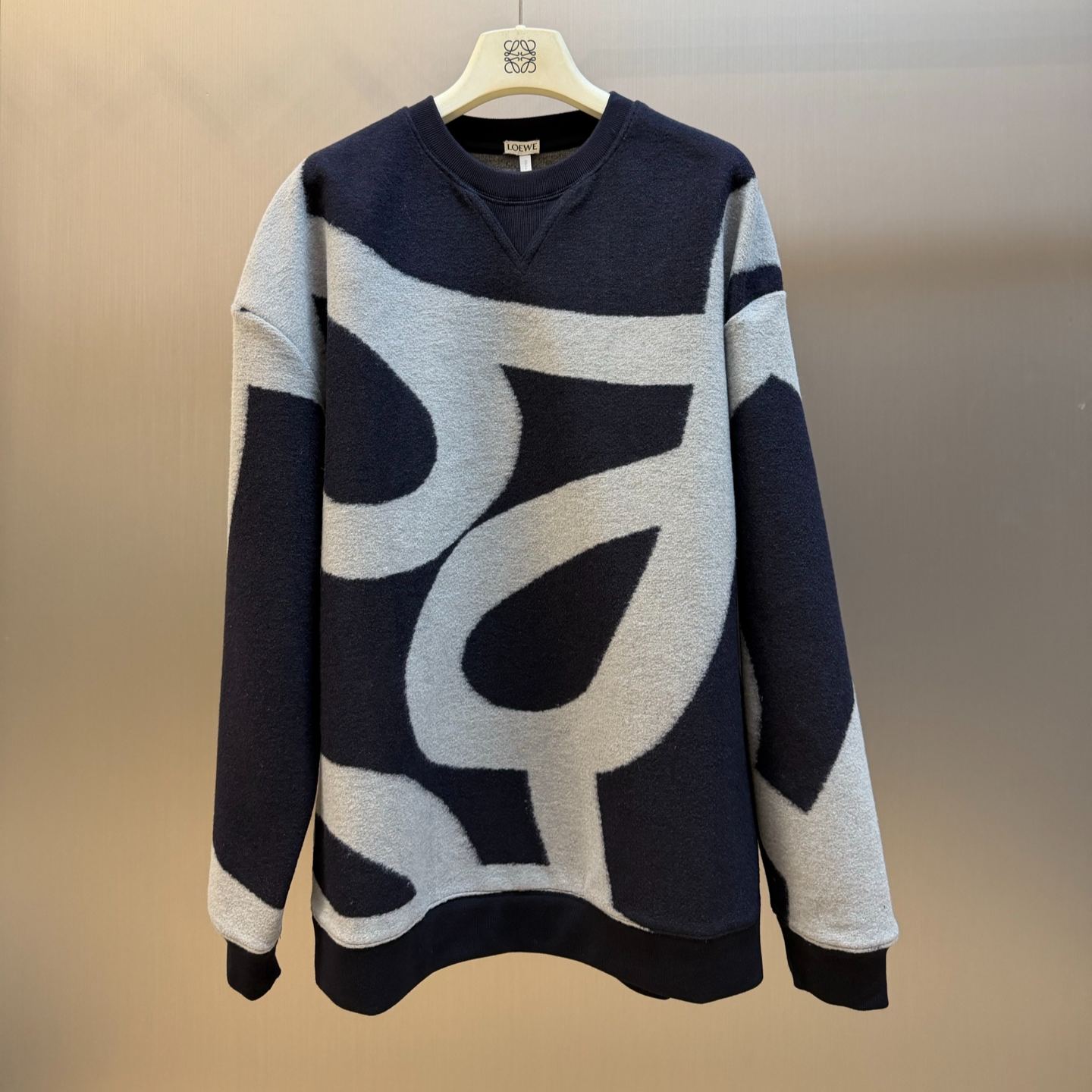 Loewe Logo-embellished sweatshirt  (H526Y24X77）