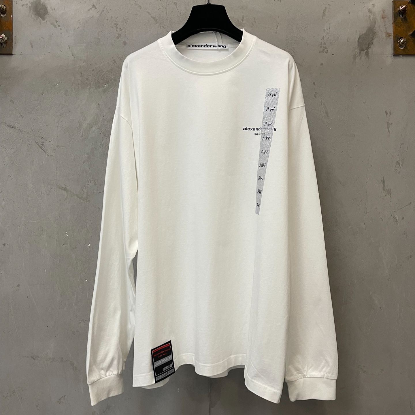 Alexander Wang Long-Sleeve T-Shirt with Glitter Graphic (UCC4261938011）
