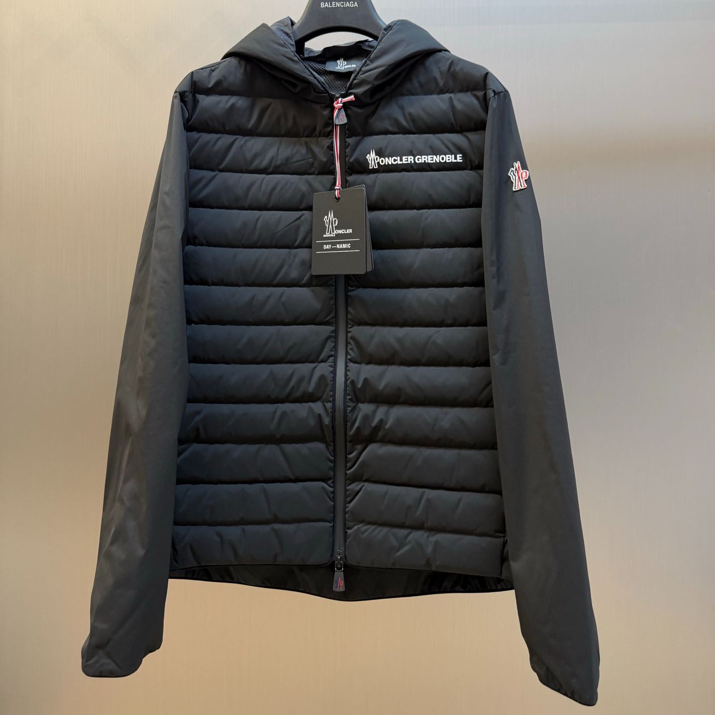 Moncler Men's Padded Zip-Up Sweatshirt（K20978G0003289ALV999）