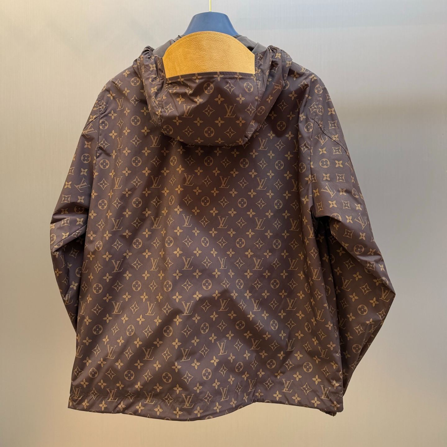 Louis Vuitton Technical Silk Trench Coat（1AKO9P）
