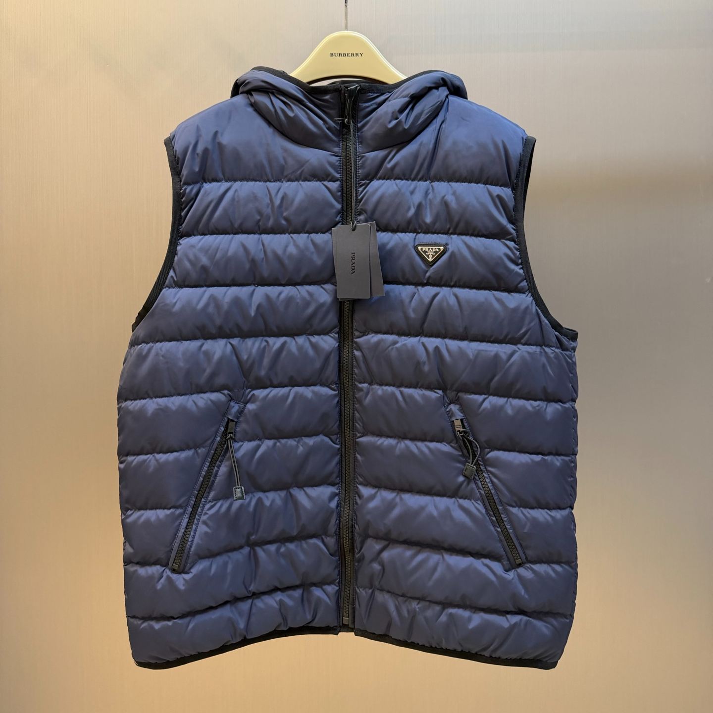 PRADA Cinnamon Re-nylon Down Vest (SGD144-1WQ9-F0RKH-S-OOO）