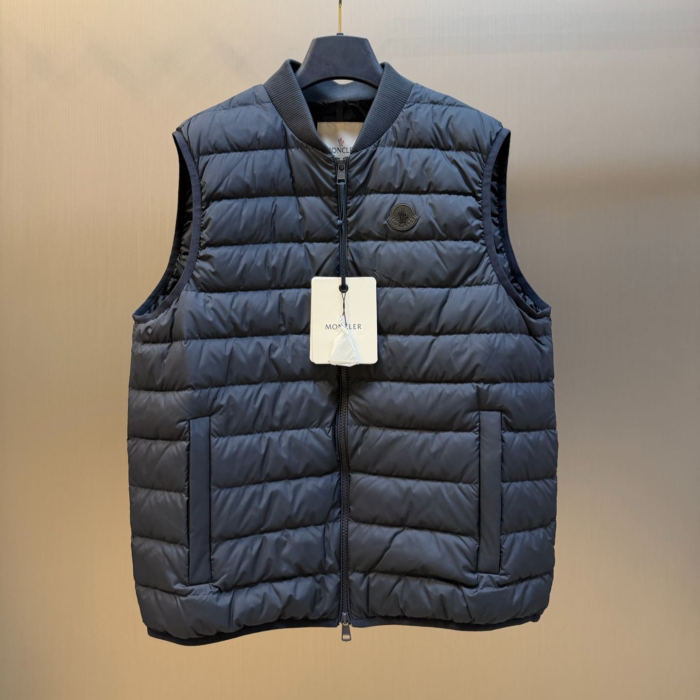 Moncler Froissel Down Vest（L20911A00101597X2779）