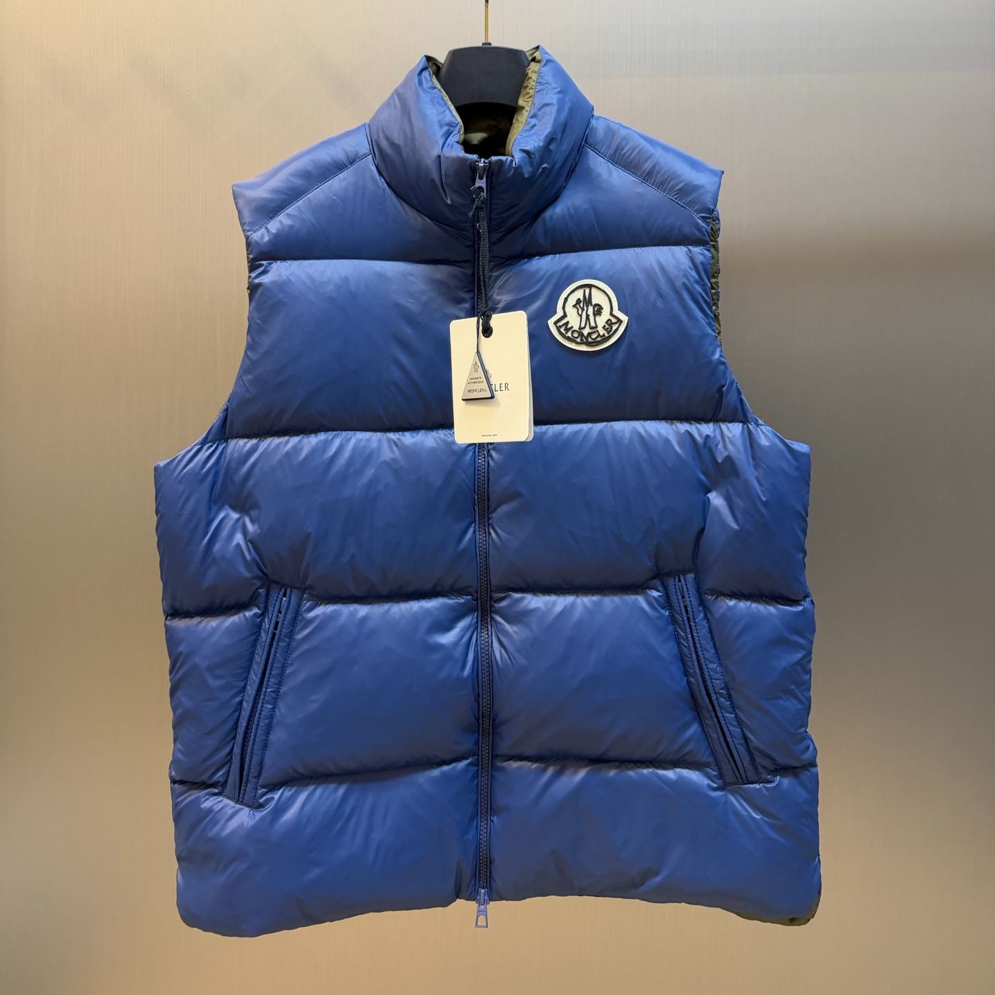 Moncler Belice Men's Down Vest（L20911A00197596XEP03）