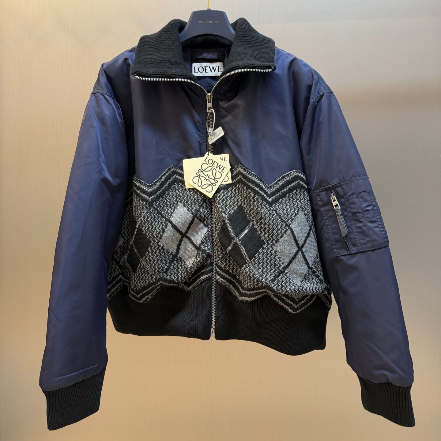 Loewe Men's Black Quilted Technical Twill Jacket（H526Y02X41-9602）