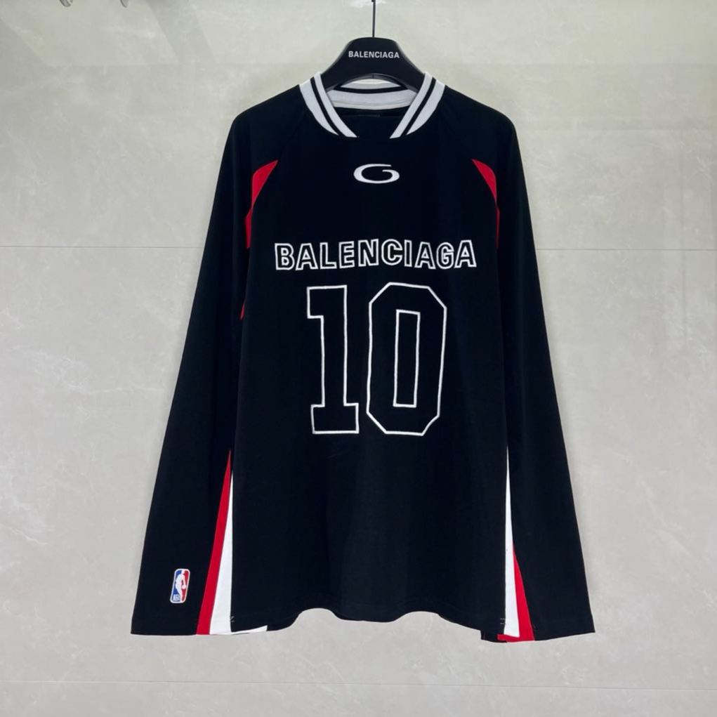 Balenciaga | NBA Collaboration Oversized Long-Sleeve T-Shirt(864877TTVW21060）