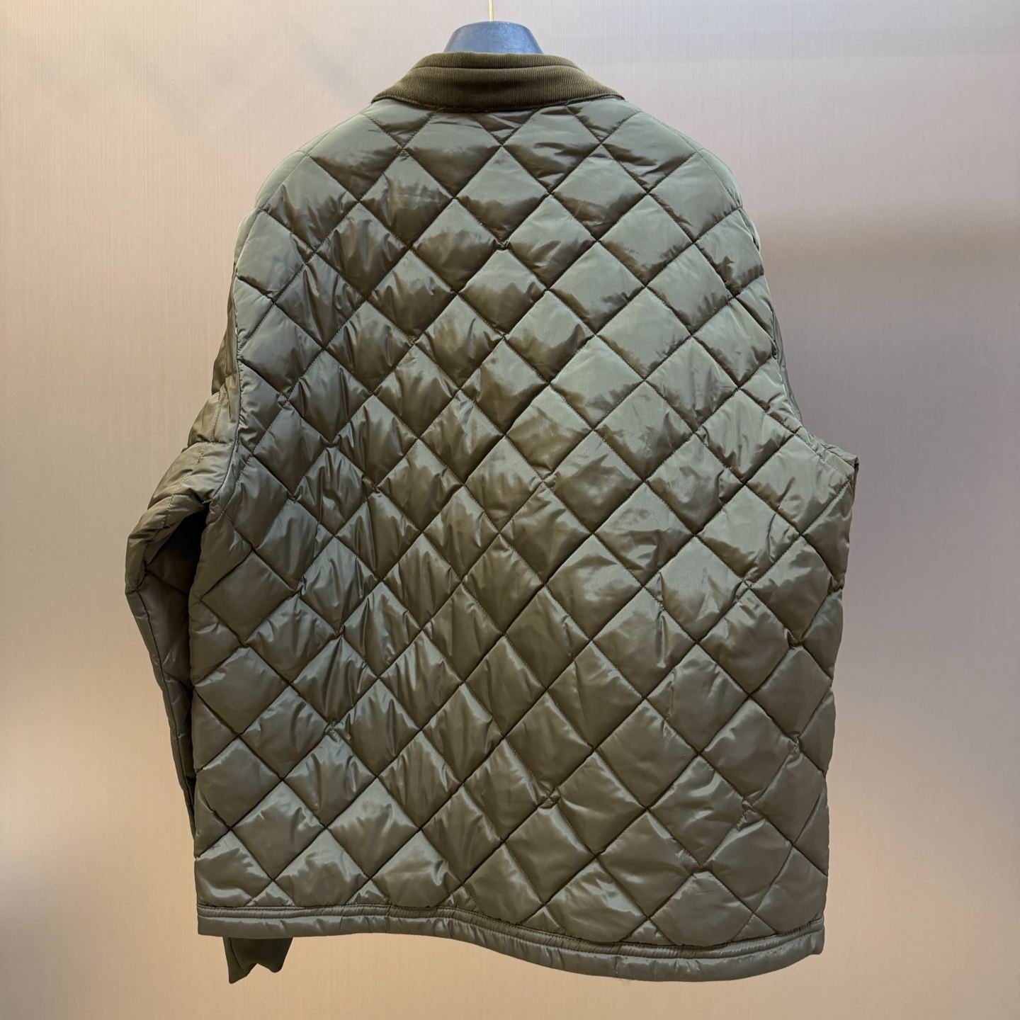 Moncler Eclal Men's Short Down Jacket（L20911A00137539ZD999）