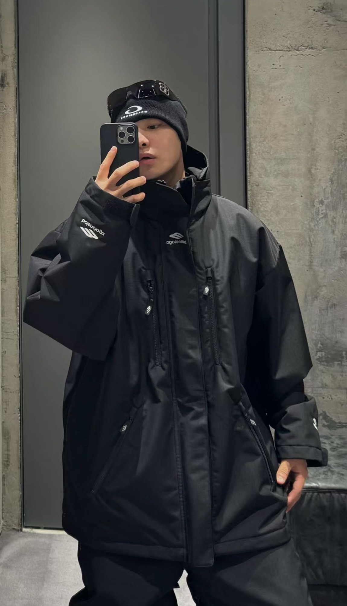 BALENCIAGA Men's 3B Sports Icon Ski Parka BALENCIAGA Men's 3B Sports Icon Ski Parka